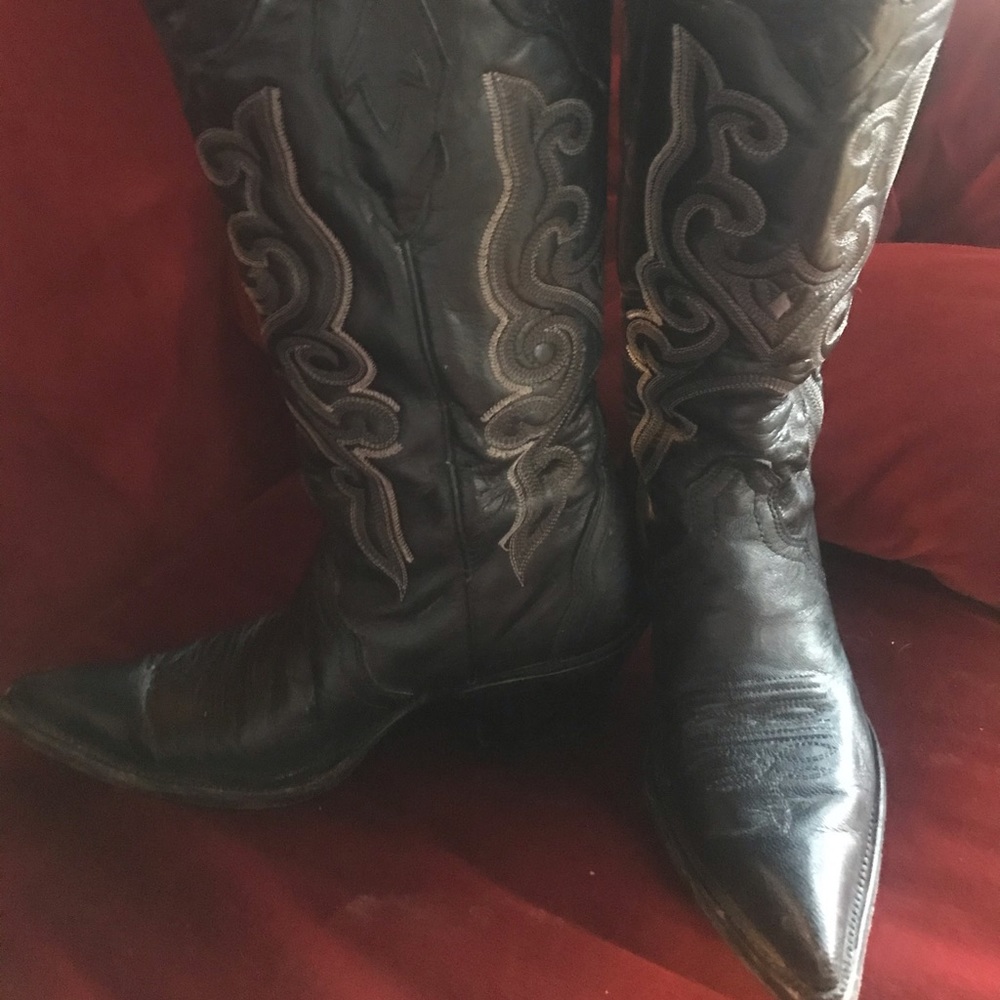 Corral boots
